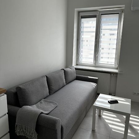 Апартаменти Apartament W Samym Centrum Варшава Екстер'єр фото