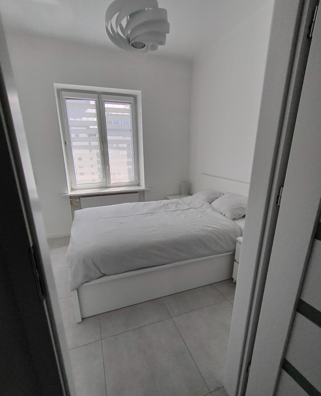 Апартаменти Apartament W Samym Centrum Варшава Екстер'єр фото